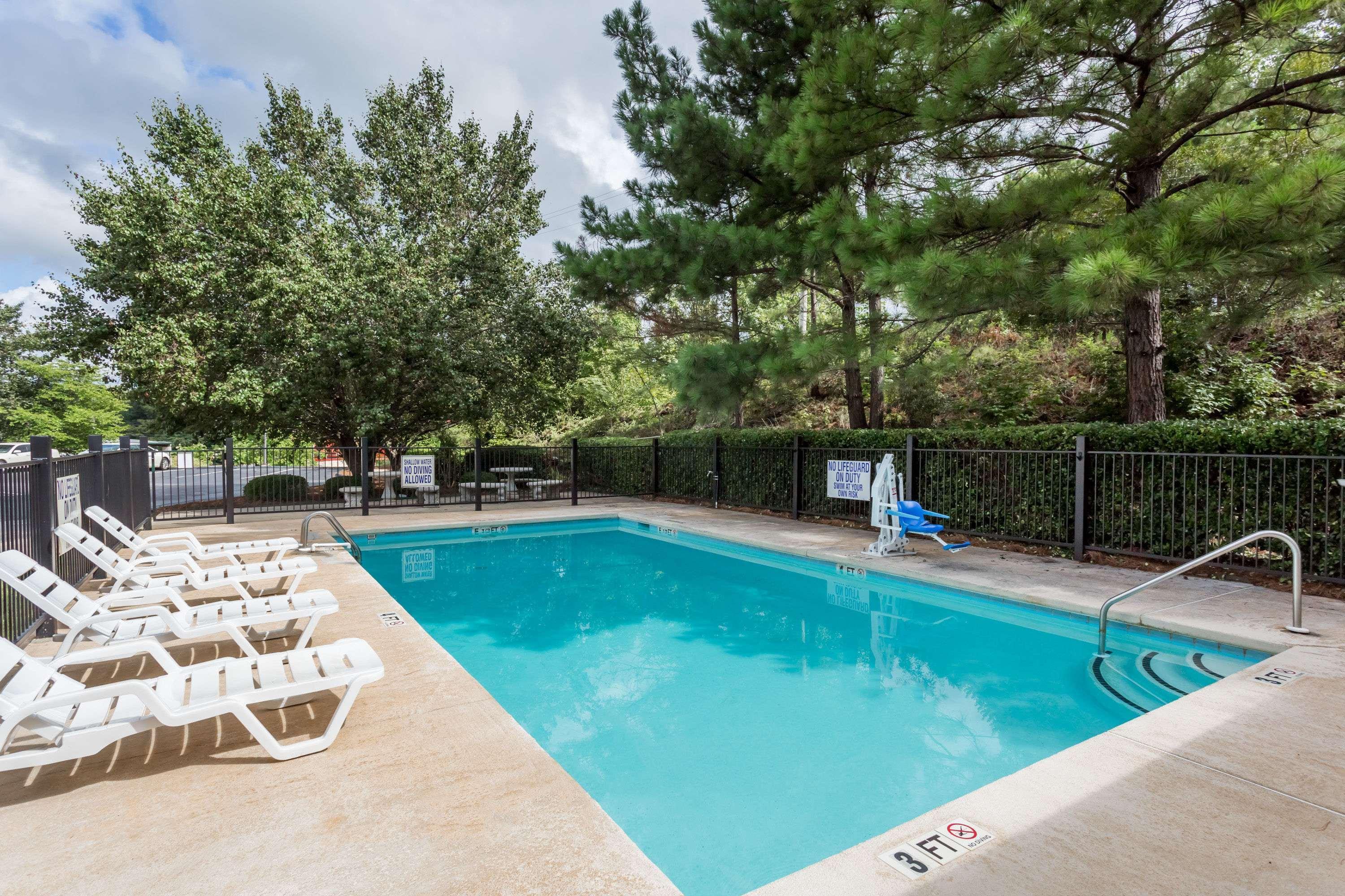 Baymont By Wyndham גרינווד מראה חיצוני תמונה